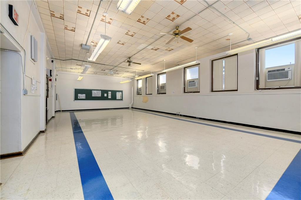 1000 3rd Ave, Leavenworth, KS 66048