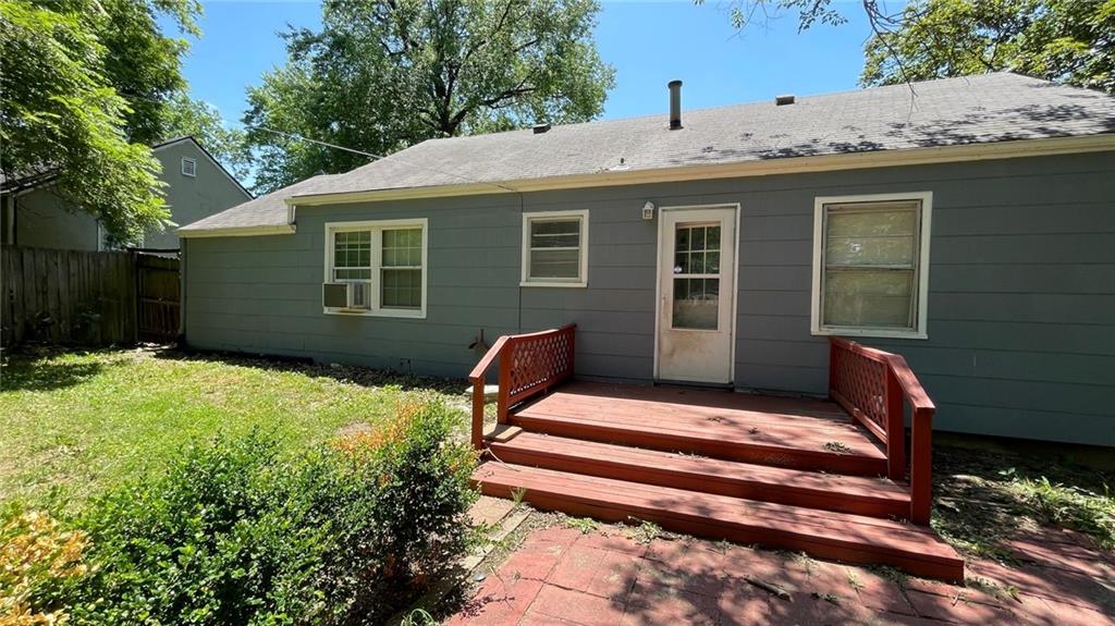 1408 W 28th St S, Independence, MO 64052