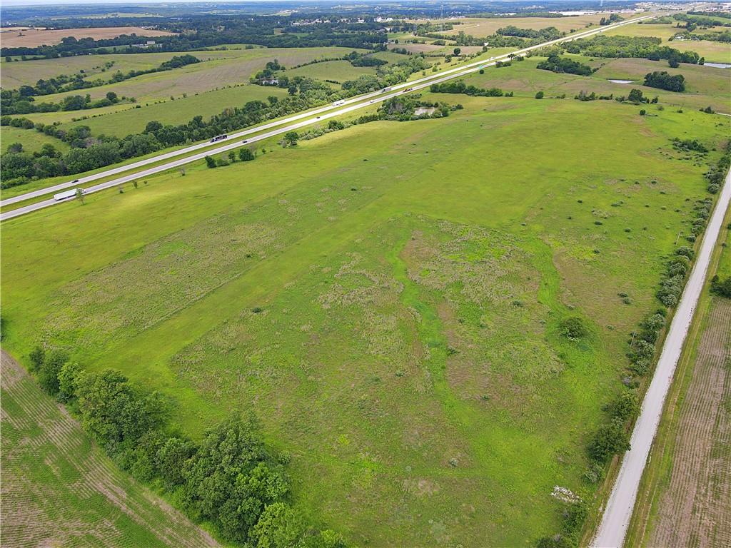 E 220th Ln, Bethany, MO 64424