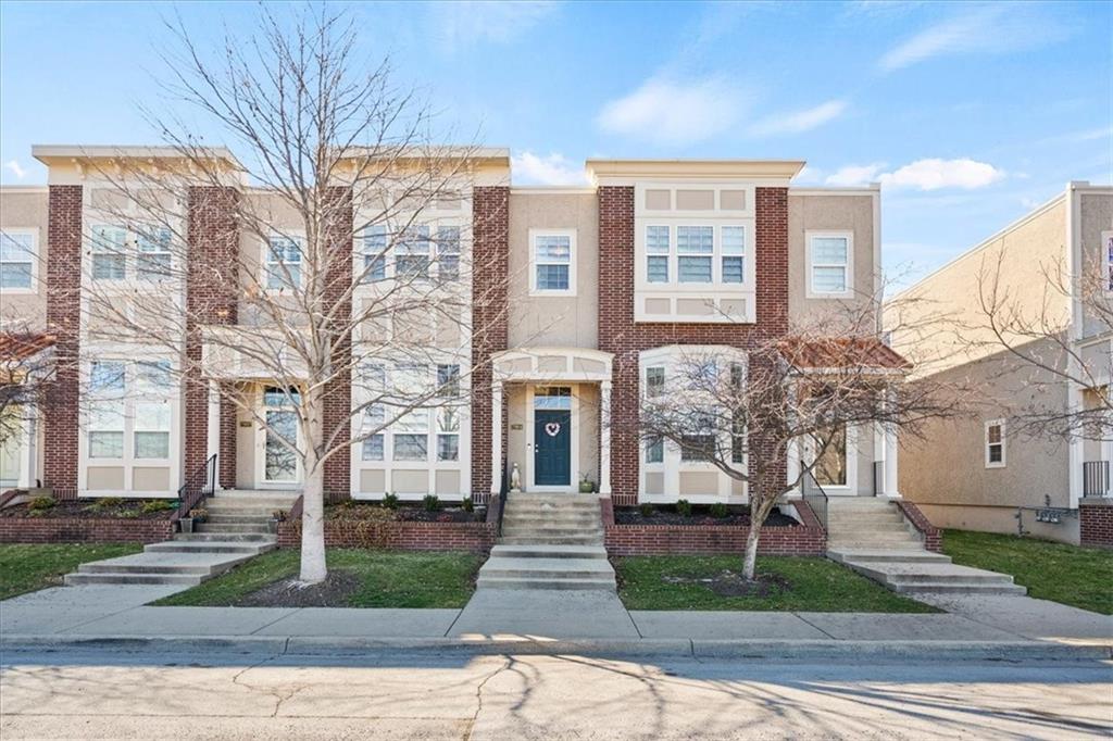 2904 Howell St, North Kansas City, MO 64116
