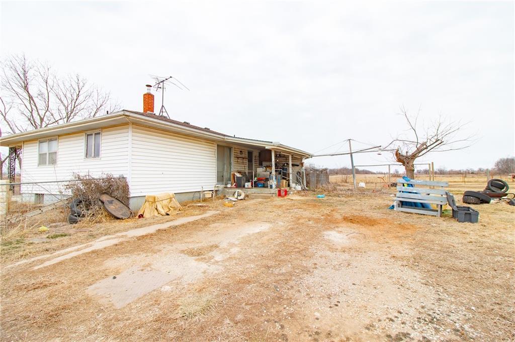 33425 S Bonar Rd, Creighton, MO 64739