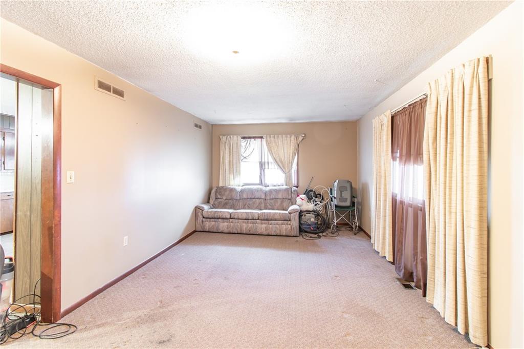 33425 S Bonar Rd, Creighton, MO 64739