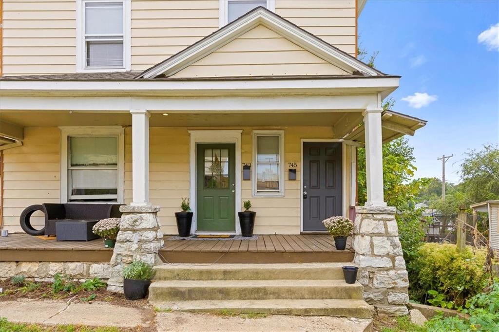 743-745 Tauromee Ave, Kansas City, KS 66101