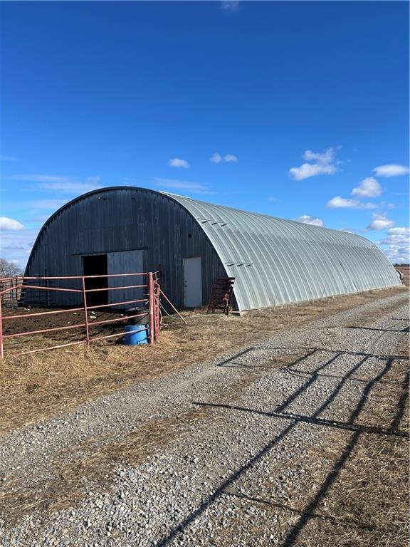 18541 S Stanley Rd S, Overbrook, KS 66524