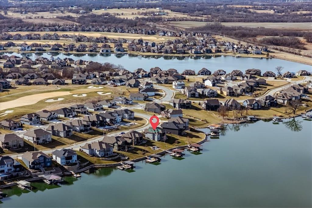 1317 Granton Ln, Raymore, MO 64083
