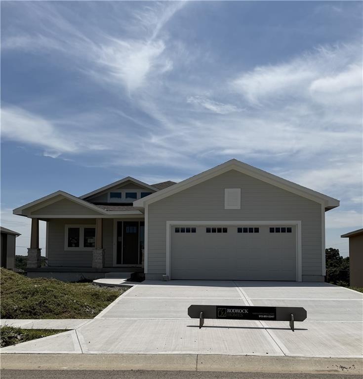 4013 W 158th Pl, Overland Park, KS 66224