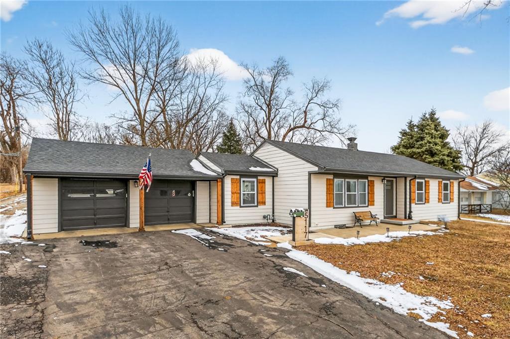 5117 Woodson Rd, Raytown, MO 64133
