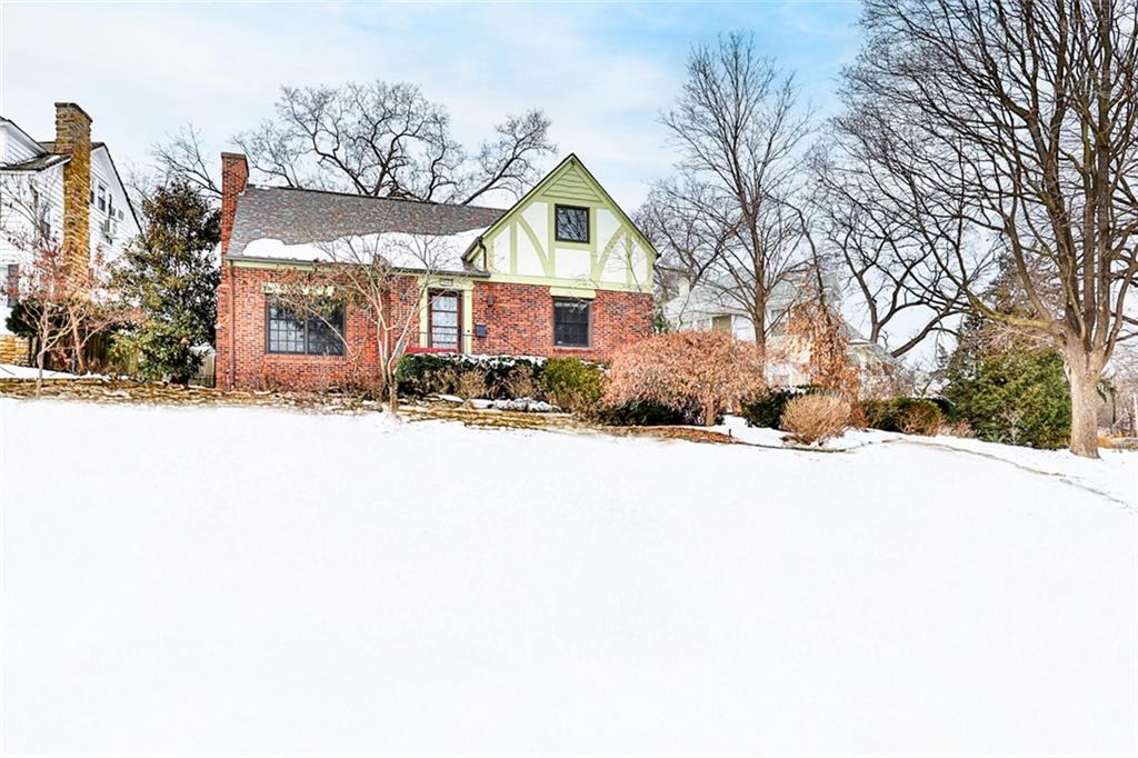 4966 Westwood Rd, Kansas City, MO 64112
