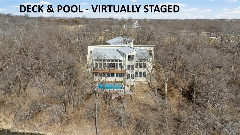 16371 Lake Point Dr, Bonner Springs, KS 66012