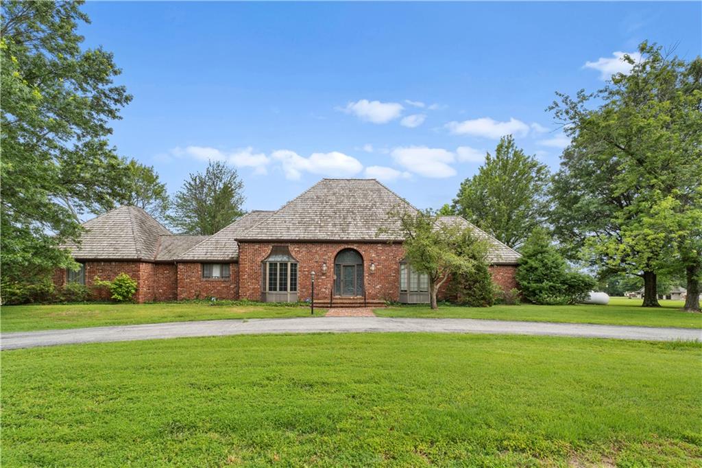 14908 E Pawhuska Rd, Nevada, MO 64772