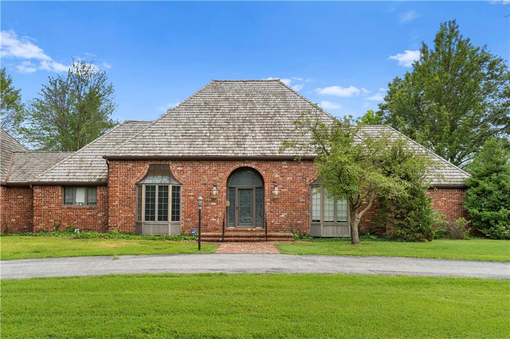 14908 E Pawhuska Rd, Nevada, MO 64772