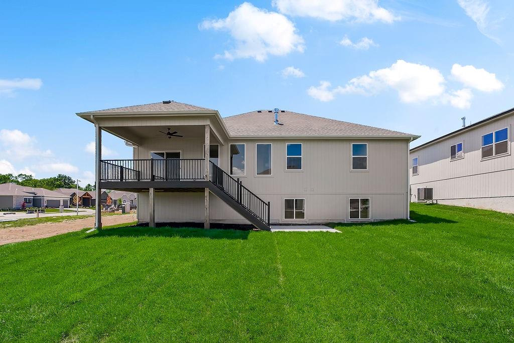 16775 S Hall St, Olathe, KS 66062