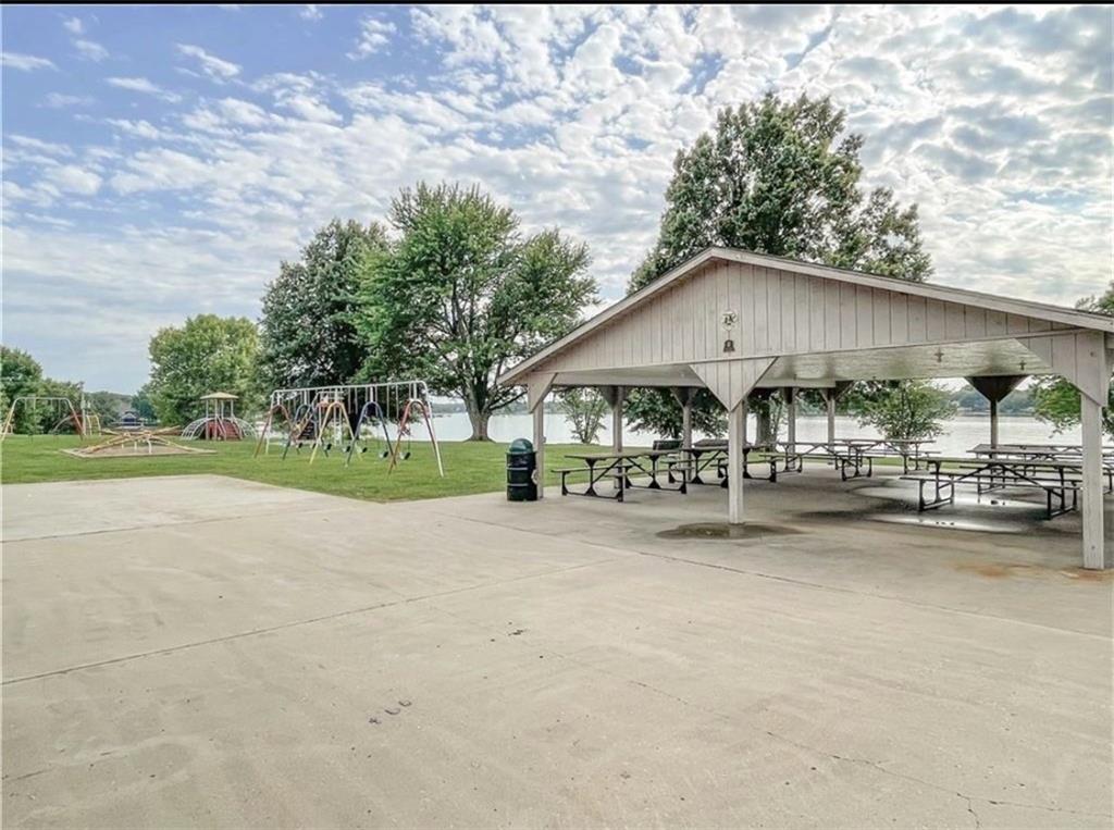 Lake Viking Lot 1580 Ter, Altamont, MO 64620