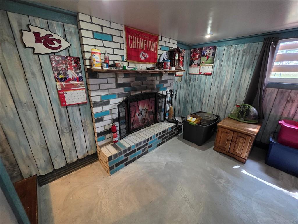 27722 S State Route 7 Hw, Harrisonville, MO 64701