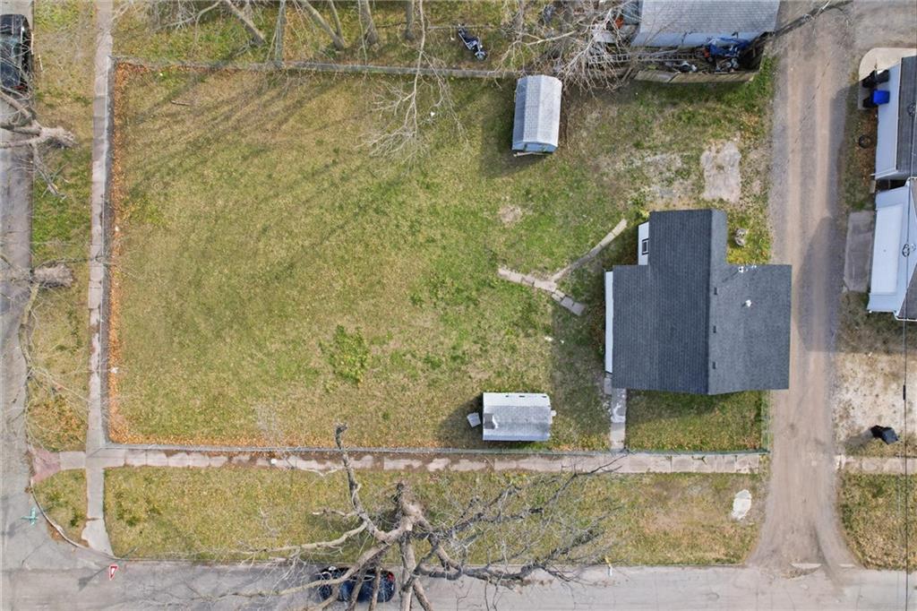 647 NE Grattan St, Topeka, KS 66616