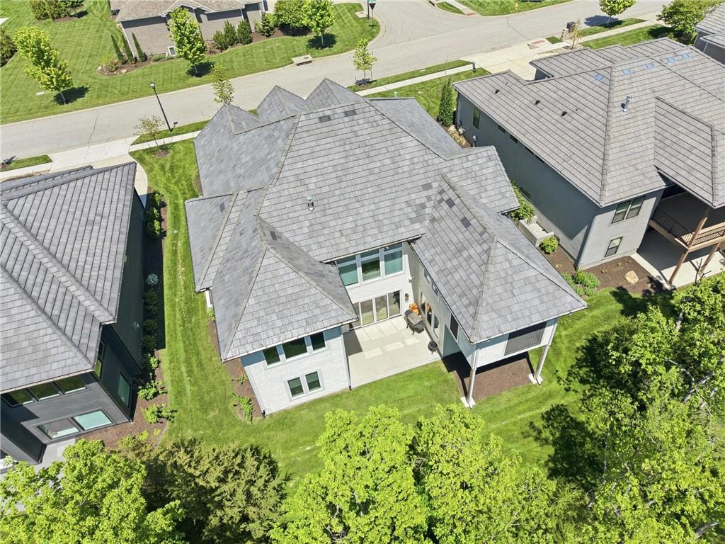27229 W 100th Ter, Olathe, KS 66061