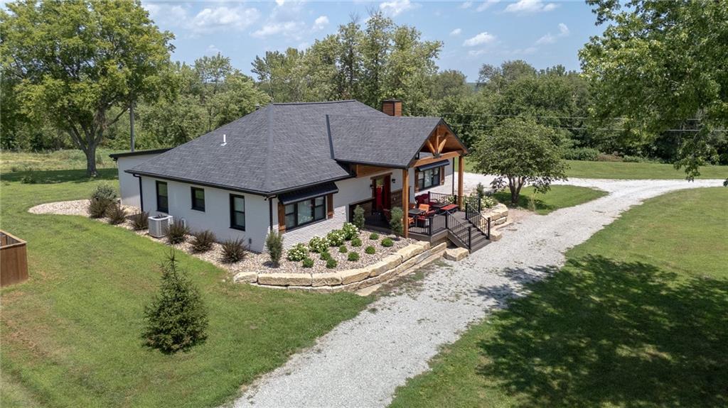 35932 10 Hw, Rayville, MO 64084