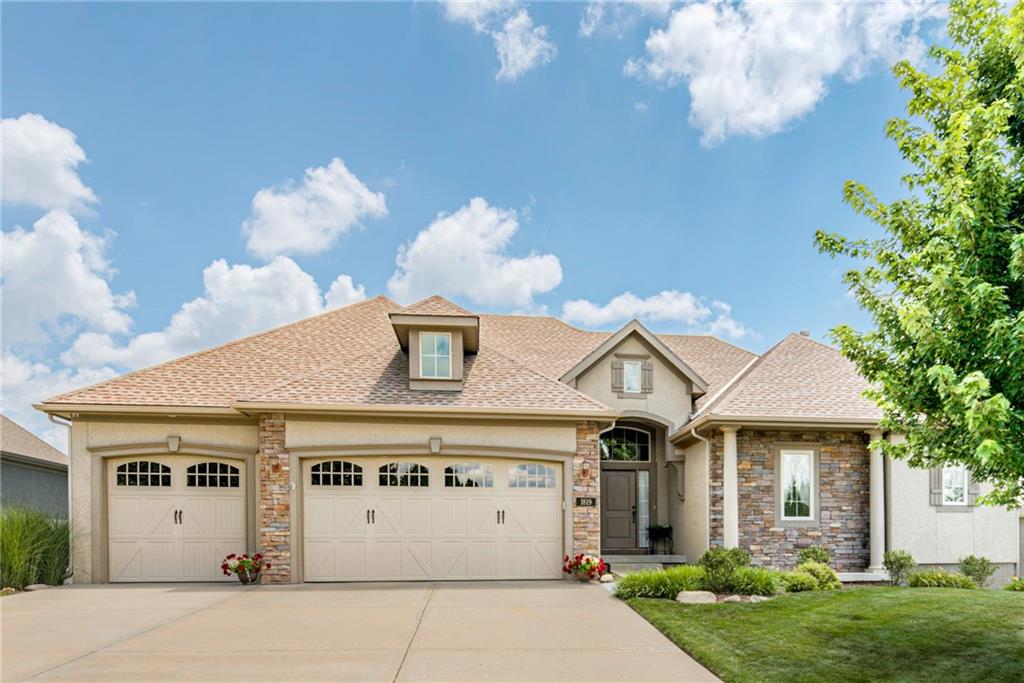 1819 NE 102nd Ter, Kansas City, MO 64155