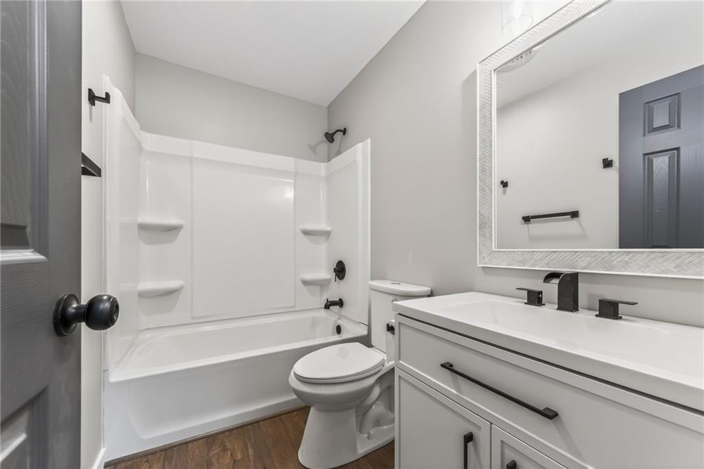 604 Stoutmore St, Polo, MO 64671