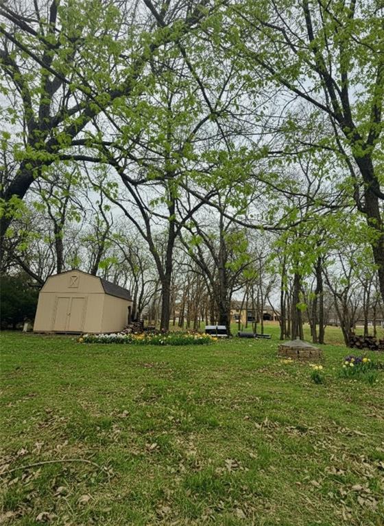 707 Deer Trail St, Parsons, KS 67357
