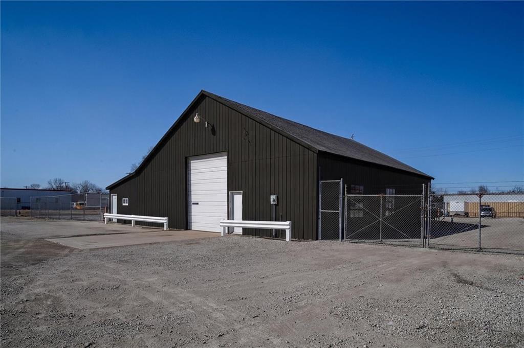 415 W Wilson St, Ottawa, KS 66067