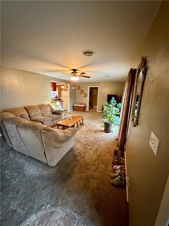 609 Ridge St, Yates Center, KS 66783