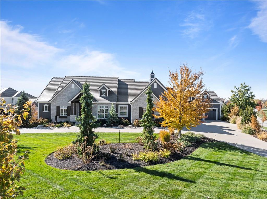 16520 Ballentine St, Overland Park, KS 66221