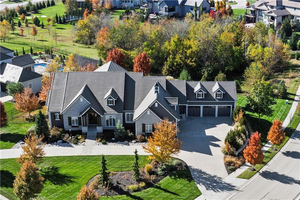 16520 Ballentine St, Overland Park, KS 66221