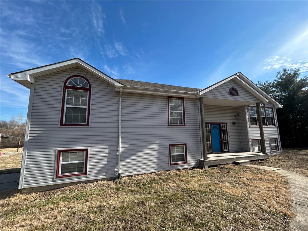 12911 S Al Gossett Rd, Lone Jack, MO 64070