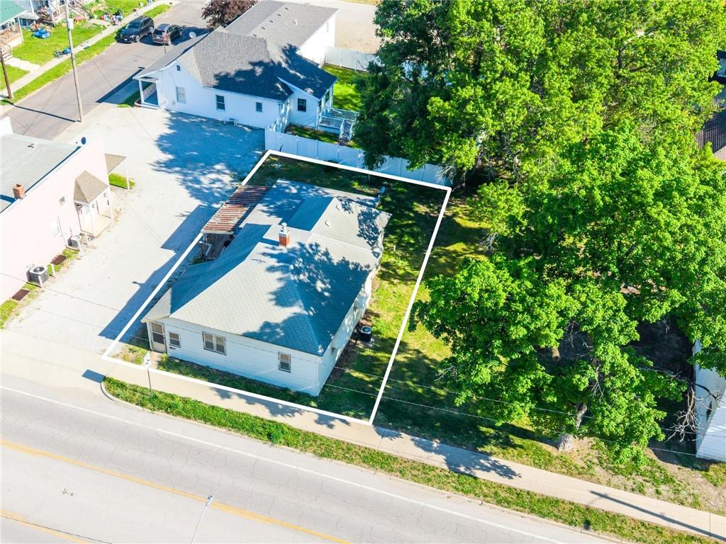 507 E 9th St, Trenton, MO 64683