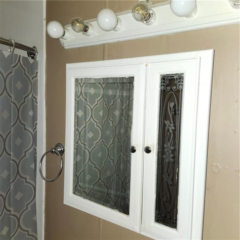 914 5th St, Osawatomie, KS 66064
