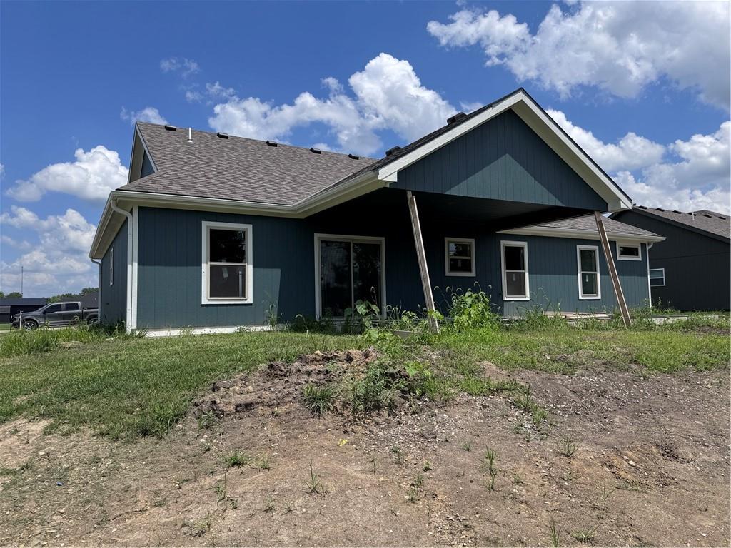 1205 Weston Ln, Cameron, MO 64429