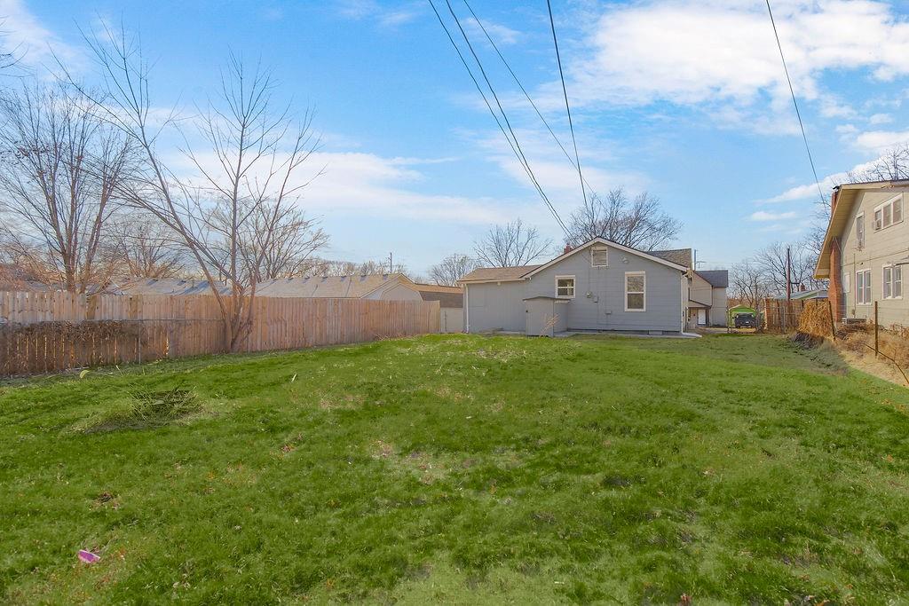 511 S Cedar Ave, Independence, MO 64053