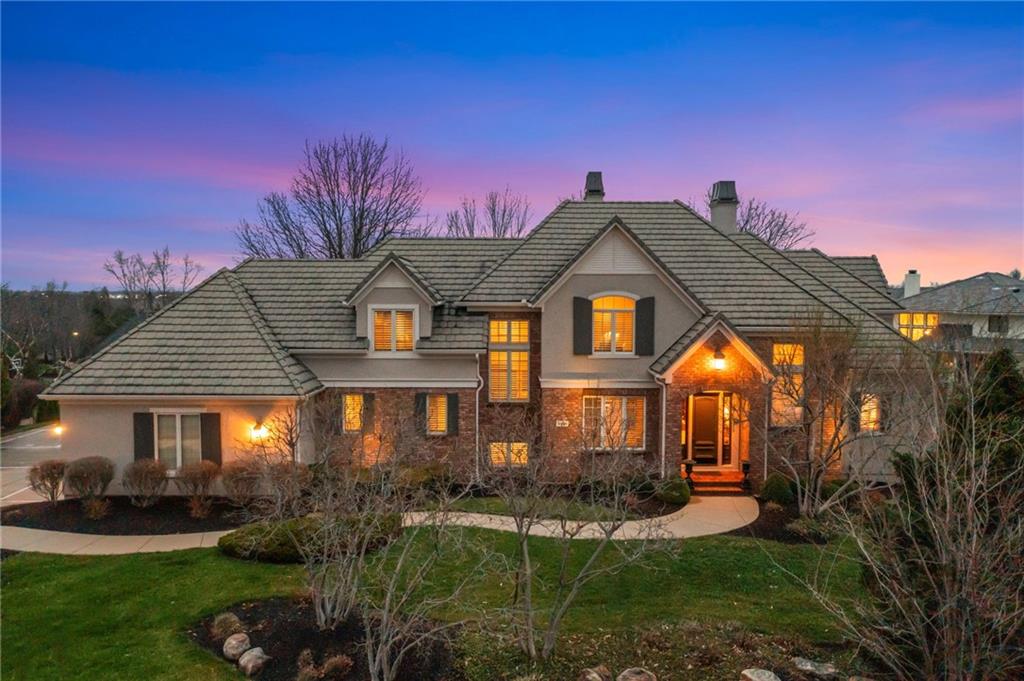10804 W 141st St, Overland Park, KS 66221