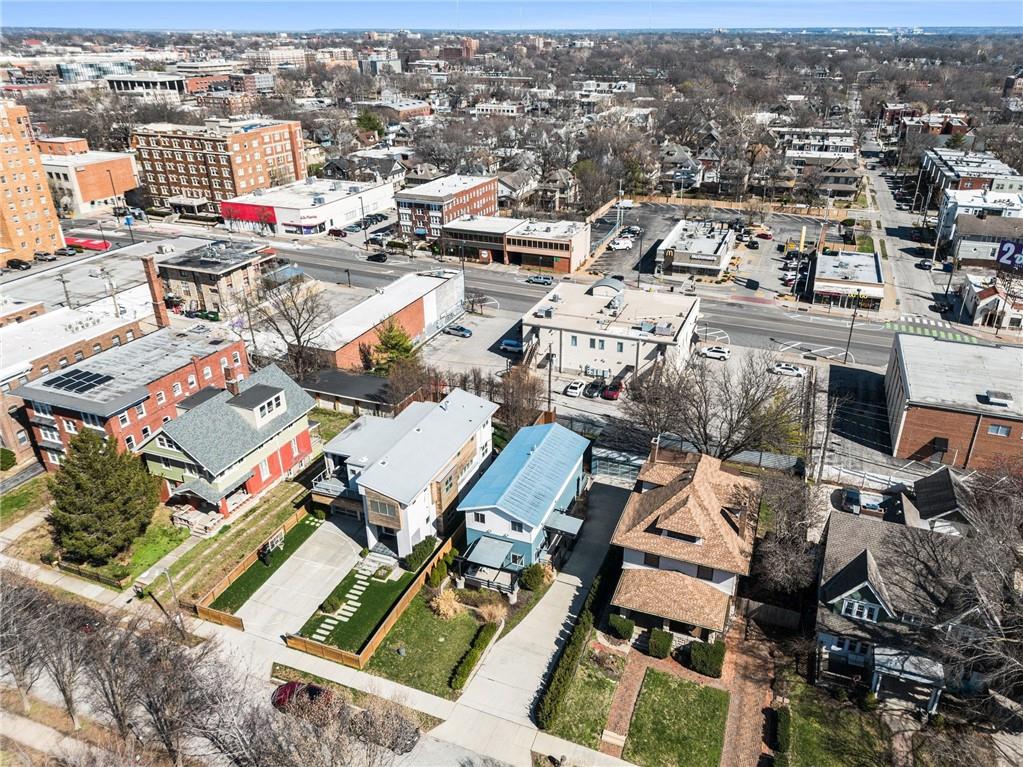 3763 Washington St, Kansas City, MO 64111