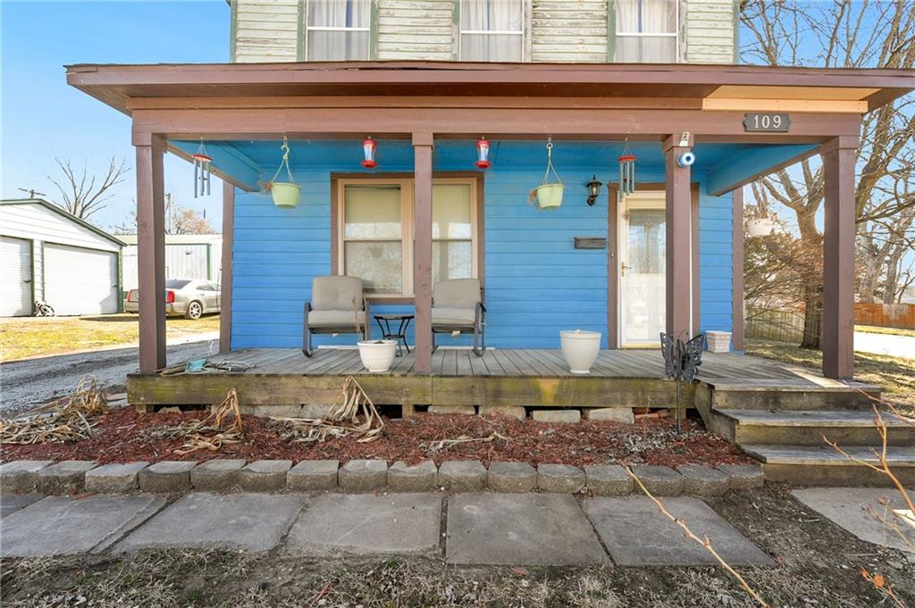 109 W Miami St NE, Paola, KS 66071