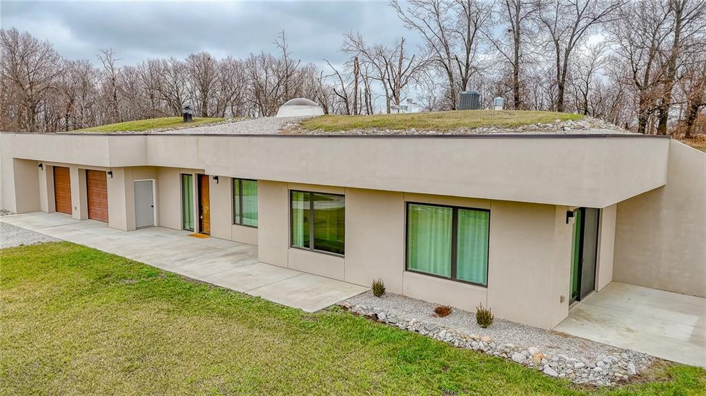 18018 Ozark Ln, Higginsville, MO 64037
