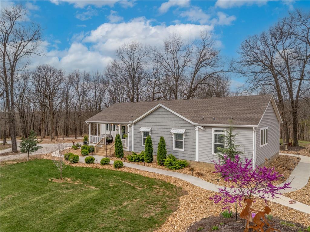 34479 M Hw, Edwards, MO 65326