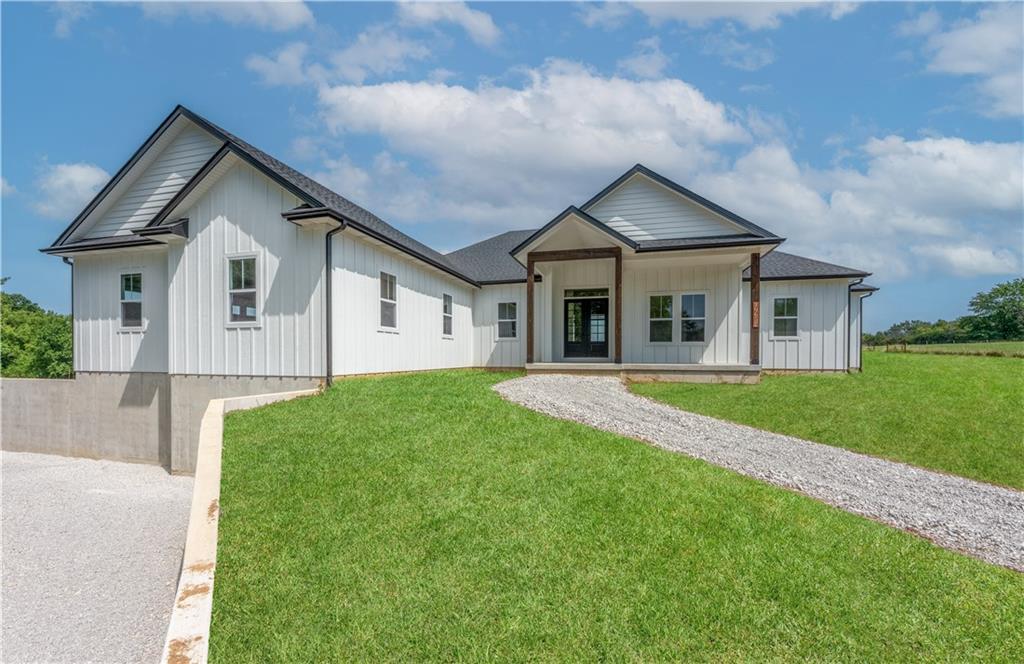 19657 Mather Rd, Sedalia, MO 65301
