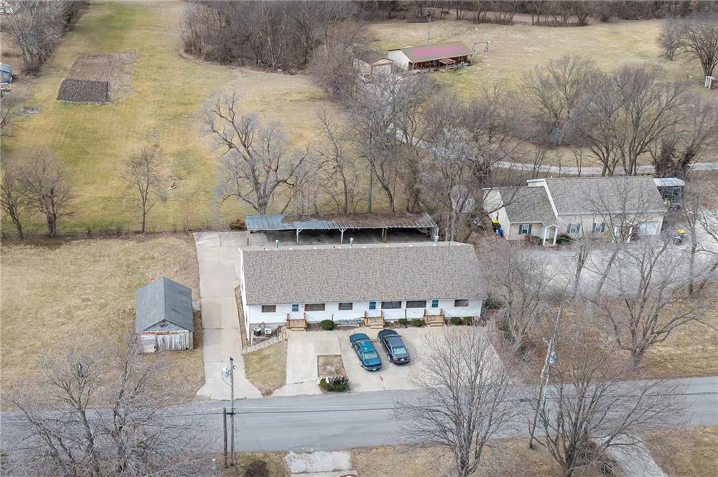 604 N 13th Ter, Savannah, MO 64485