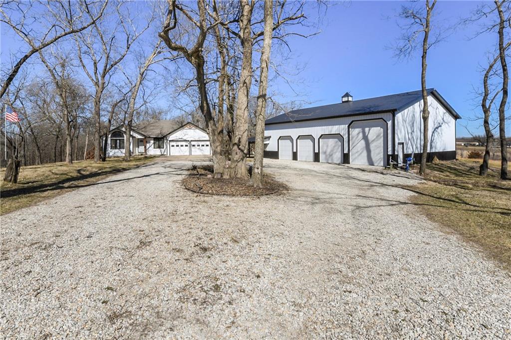 19750 Stranger Rd, Leavenworth, KS 66048