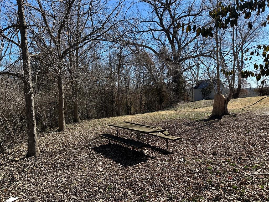124 S 6th St, Lexington, MO 64067