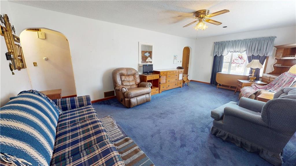 710 W Ewing St, Nevada, MO 64772