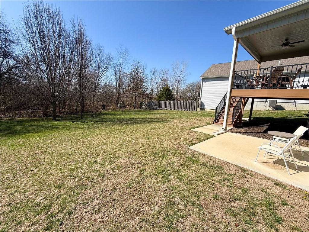 1173 SW Whitby Dr, Lee's Summit, MO 64083