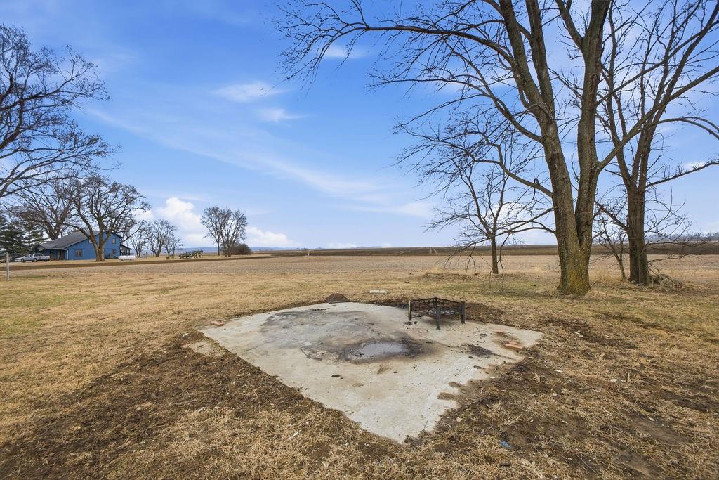 7166 State Route T Hw, Amazonia, MO 64421