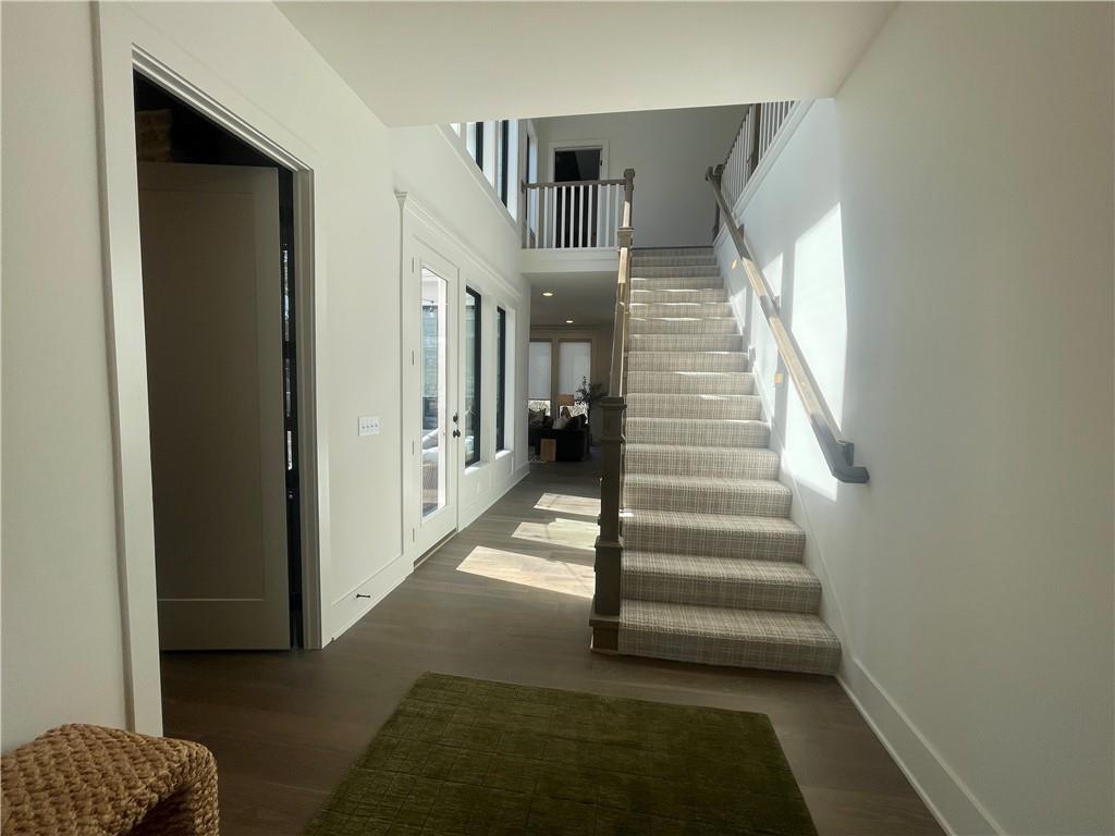 5125 W 73rd St, Prairie Village, KS 66208