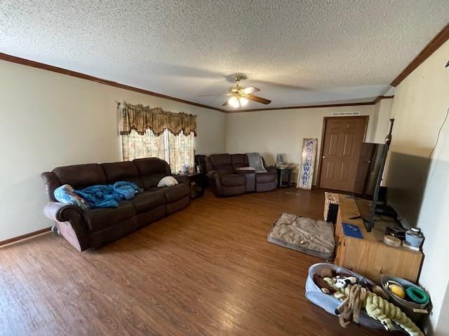 170 W 630th Ave, Girard, KS 66743