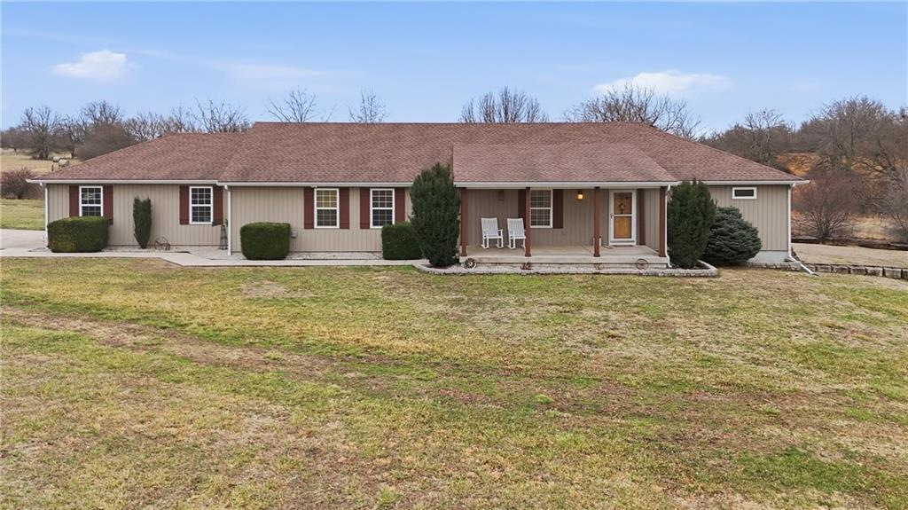 29309 E State Route B N/A, Archie, MO 64725
