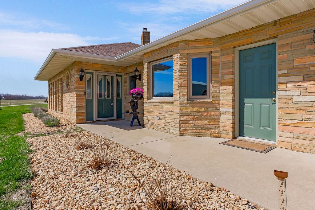 32701 S Dorsett Hill Ln, Archie, MO 64725