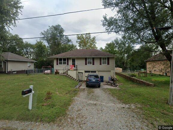 123 NE 981 Rd, Knob Noster, MO 65336